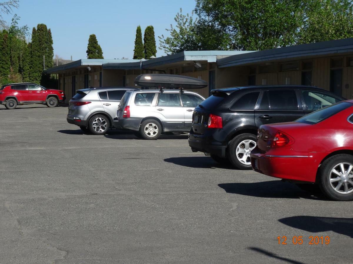 Hospitality Inn Kamloops Exterior foto